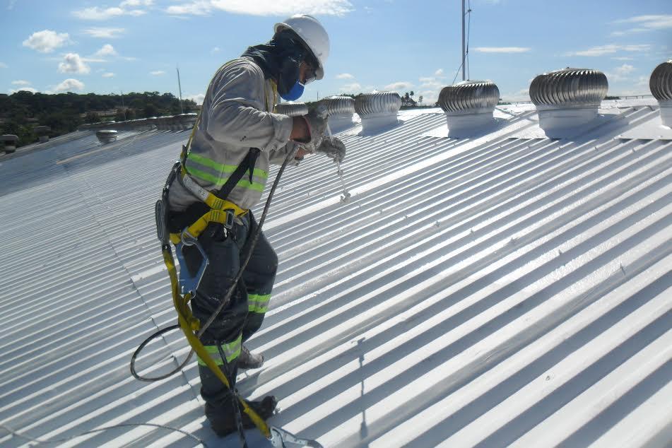 Impermeabilização de telhados na Chácara Santo Antônio